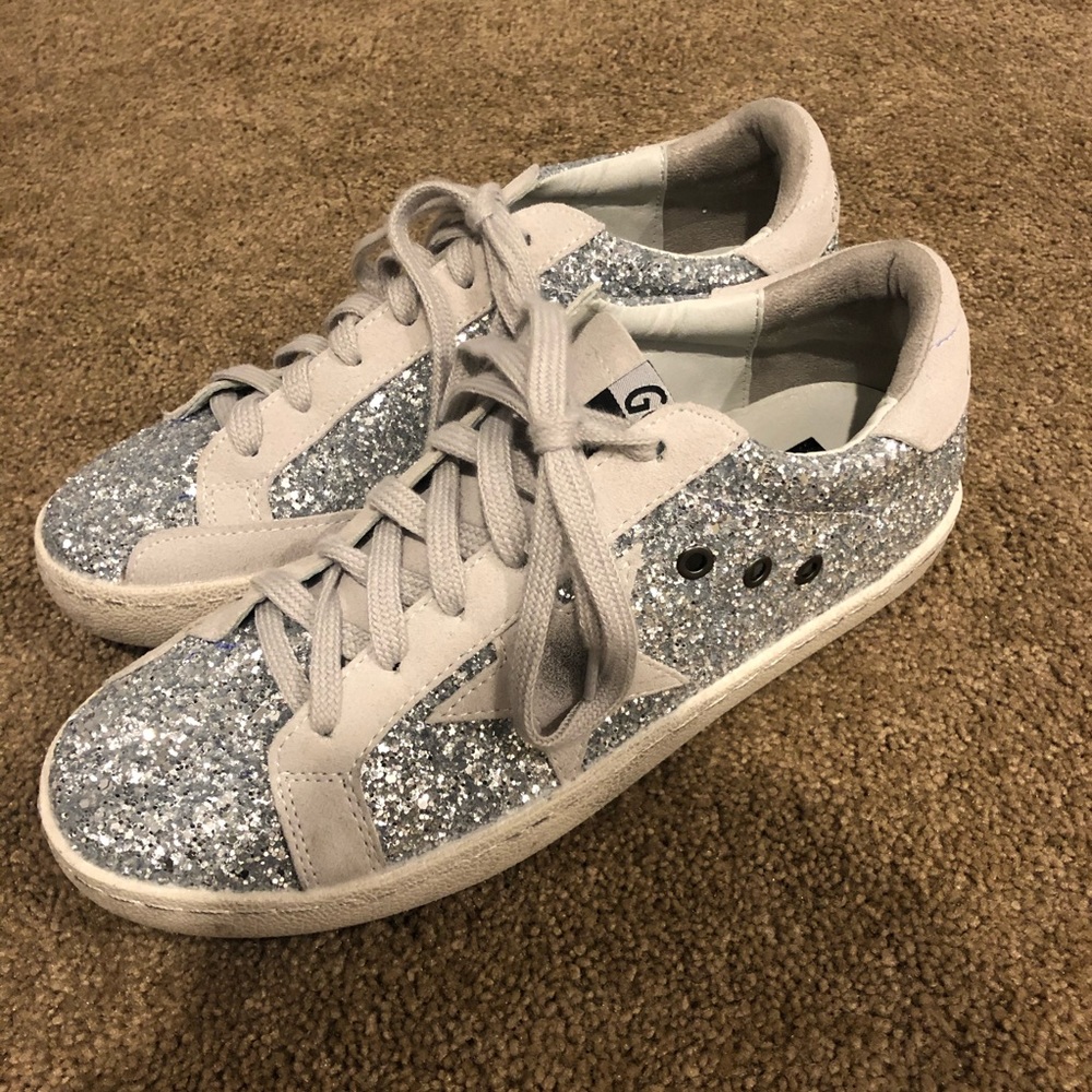 New - Size 8.5 - Star inspired sneakers